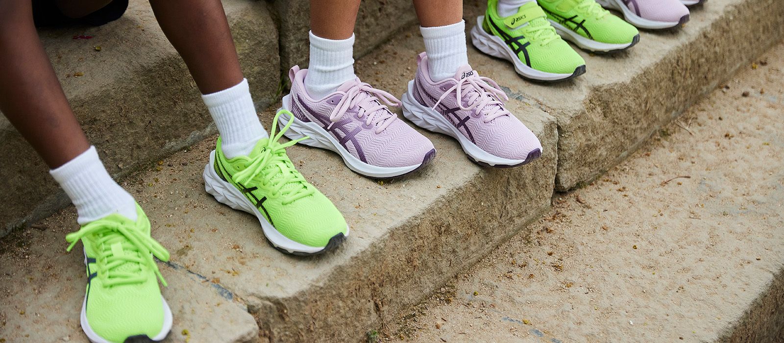 Find the right shoe size for your kids' feet | ASICS