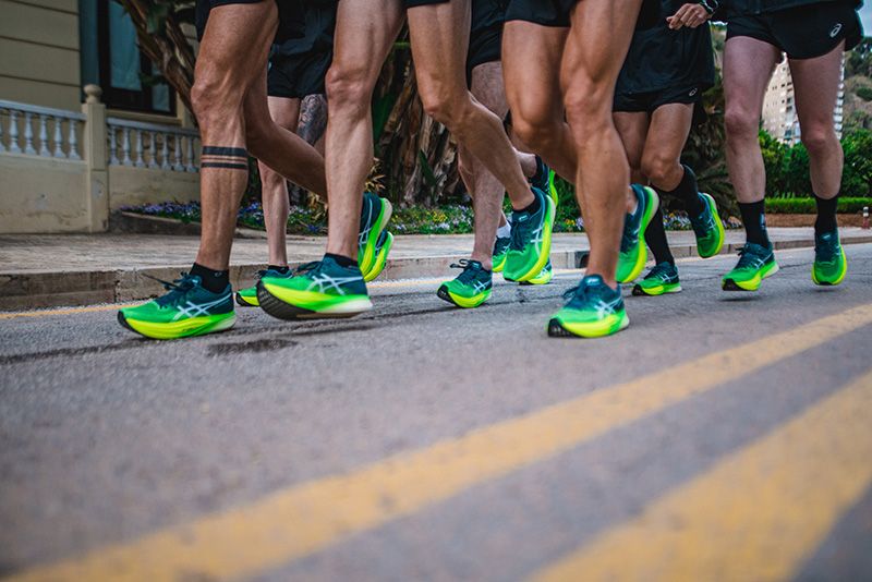 Marathon Running Gear Essentials Checklist | ASICS UK